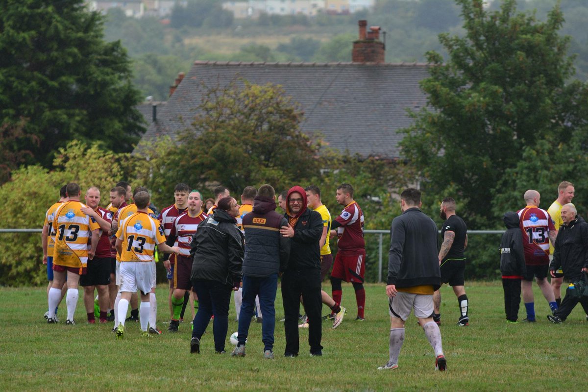 RugbyMonster17's tweet photo. From nervous going on the pitch to smiling coming off! Some pics from the charity rugby game for the Huddersfield Giants #WinOrLose #Monster17 #winteriscoming https://t.co/OPQkEq8AKr