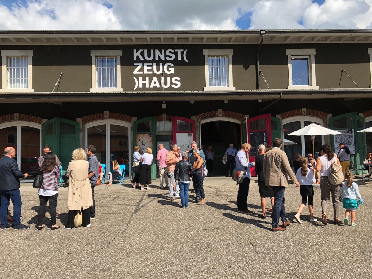 cosmicball's tweet photo. Vernissage "That One Moment" im Kunst(Zeug)Haus Rapperswil mit „cosmicball“ Thomas Schär
#ausstellung #thatonemoment #ighalle #kunstzeughaus #rapperswil #vernissage #cosmicball #collection #urnen #kunst #art #thomasschär #thomasschaer #urnech #urne #skulptur #skulpture  #urn #tod https://t.co/1ZUVgVajdr