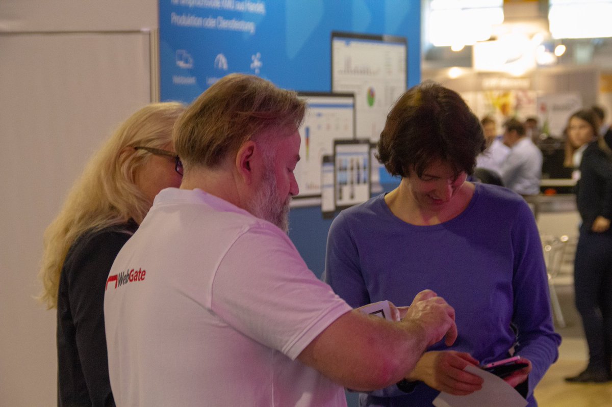 batix's tweet image. Los geht’s in #Zürich 👏

Wir werden in den nächsten zwei Tagen mit unserem Schweizer Partner @myWebgate auf der topsoft 2018 vertreten sein. Mit einem @saugbagger zeigen wir was beim Thema Augmented Reality möglich ist. 
@HoloLens #topsoft #ai #iot #digitalisierung #ar