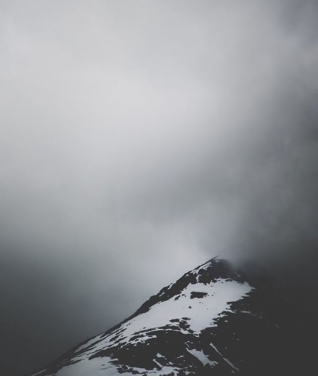 So powerful 🗻 #Nibba #Gloppen Photo: @kravnestad #nordfjord #visitnordfjord #fjordnorway #visitnorway #norge #mountainview #mountain #goexplore #adventureseeker ift.tt/2MPp9y3