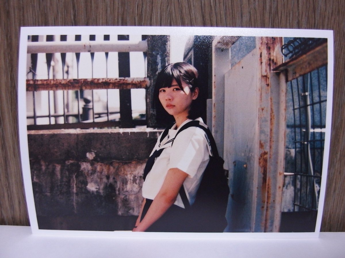 99Sugicchi's tweet photo. あんずさん(@a_n_z_neru )のプリント仕上がって来ました!
カメラ FUJI GL690
フィルム Iomo SLIDE/X-PRO 200(クロスプロセス現像)
1枚目は逆光写真
#あんず
#arch撮影会
#FUJI
#GL690
#lomo
#クロスプロセス現像
#中判写真
#ファインダー越し私の世界
#ポートレート https://t.co/uR2xp03dgR