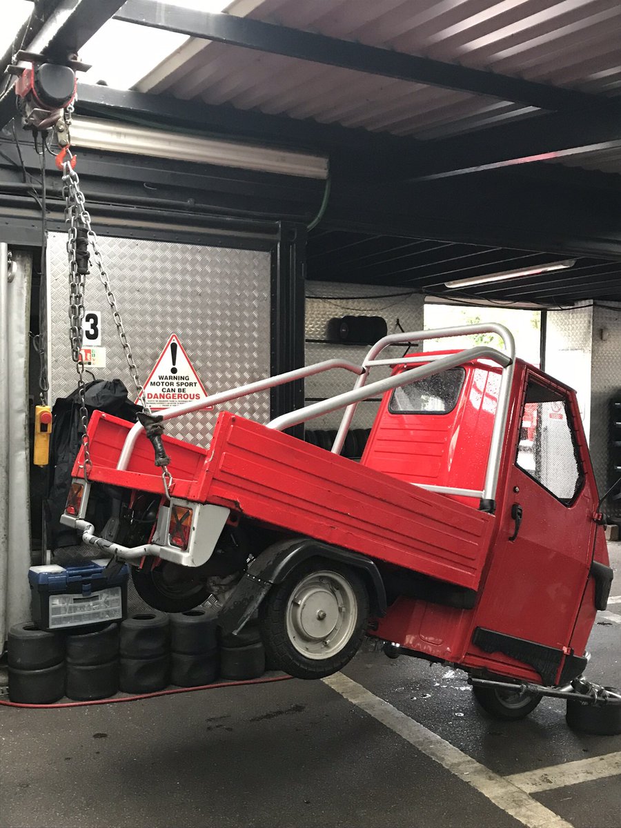 Racing Apes tweet media