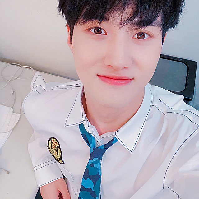 CUBE_PTG's tweet photo. [#여원] 아직은 학생같죠😝 https://t.co/GiC1mh6MQ5