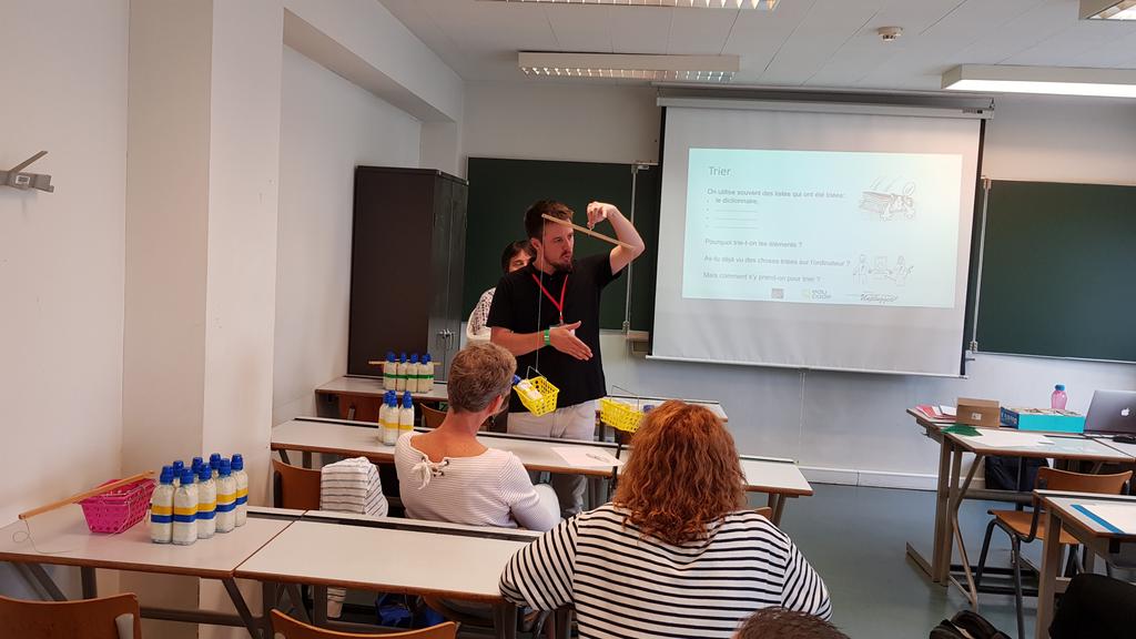 evatw09's tweet photo. #educode cc @educode_belgium @sicarre_be https://t.co/d3HJdg4kHM