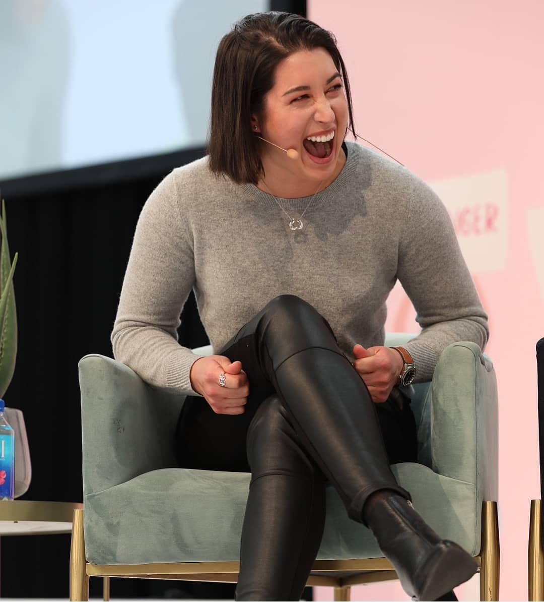 bellebrockhoff's tweet photo. #tb Never used a Madonna microphone before. Didn't know what to do with my hands either #awkwardperson #cackingup #goodtimes
Still on a high from @businesschicks #9tothrive ๐๐ https://t.co/fvm9B2HjUV