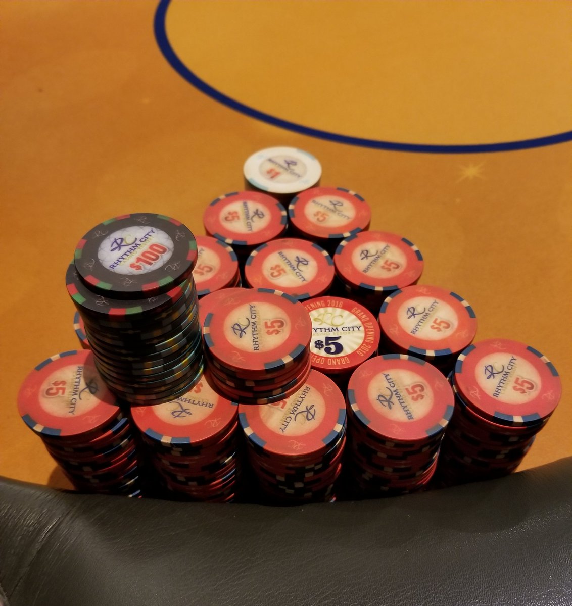 therealqckid's tweet photo. Had a good night at @RCCasino and turned $440 into $2000. Been over a month since I've last played!!! #RunnerRunnerCrew #PTFU https://t.co/JZM9nEJfjr