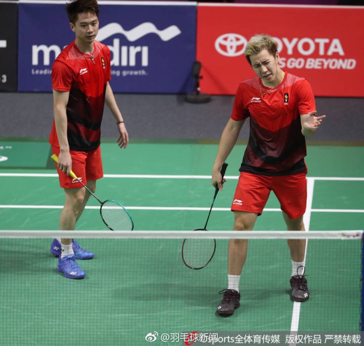antoagustian's tweet photo. Kevin Sanjaya/Marcus Gideon peraih medali emas #Badminton #AsianGames2018 https://t.co/hDJCEAYM92