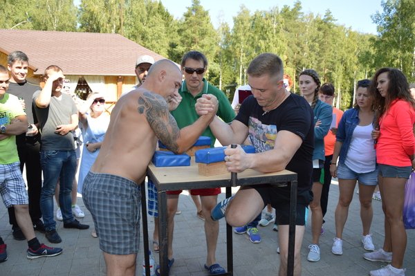 Спортивные достижения сотрудников "Ивгорэлектросети" признаны на региональном уровне ivges.ru/doc.jsp?id=108…