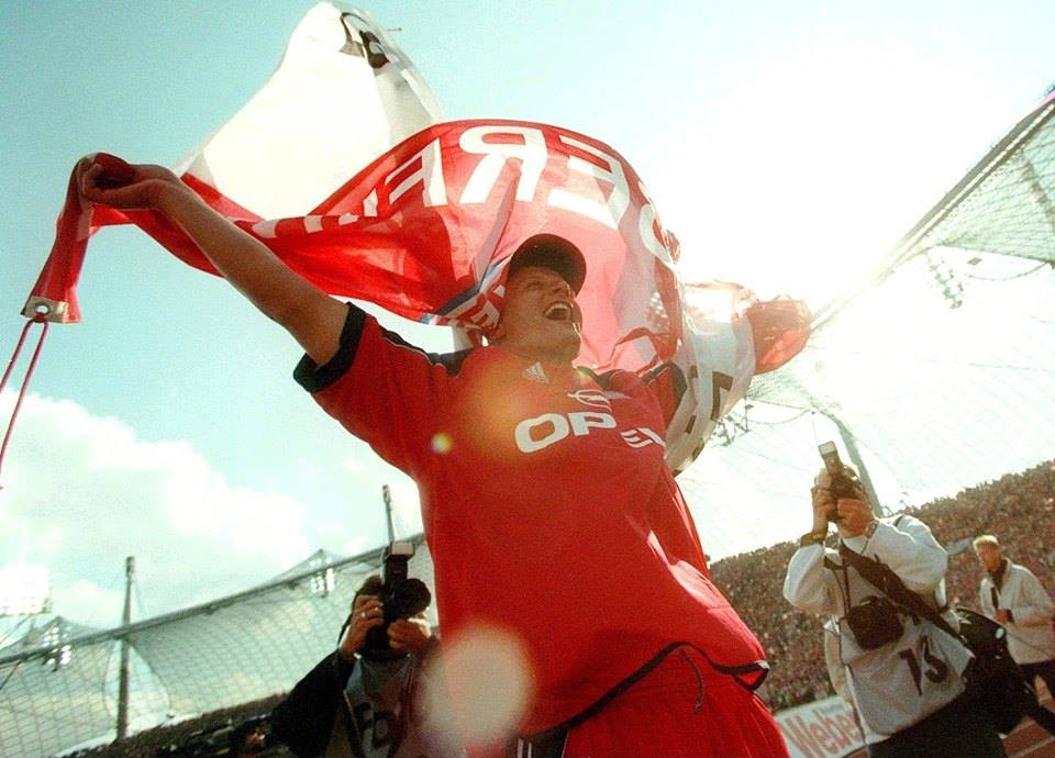 FCBayernEN's tweet image. Former #FCBayern striker Carsten #Jancker is also celebrating his birthday today 🎊

Happy 44th, Carsten! 🎁

#MiaSanMia