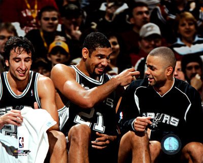 anthonylaty's tweet photo. #GraciasManu thank you #BIGTHREE @spurs #ManuGinobili #timduncan #tonyparker https://t.co/2LVYXzwoOh