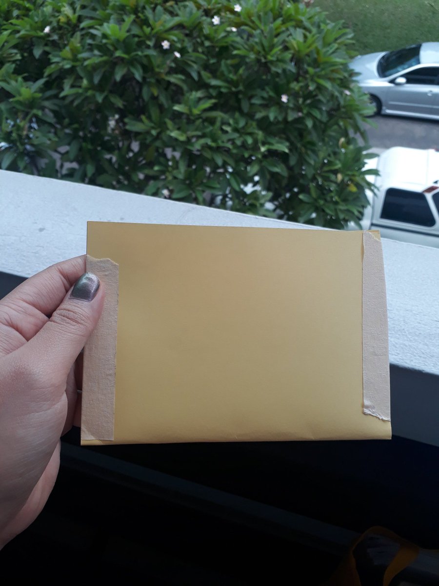 MansuePetch's tweet image. เพื่อน ตวง ออกแบบให้ เป็นกระเป๋าตังค์ เหมาะกับคนของเยอะ #DesignThinking #EntrepreneurshipClass