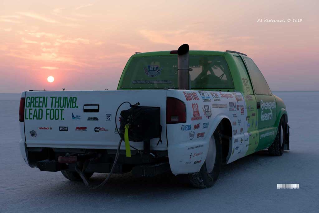 ARJ_Photography's tweet photo. GreenSpeed 1337, Engine Type C, Body DT, Fastest Speed 162.502 mph
#ARJ_Photography
#FastestRaceTrackOnEarth
#scta
#southerncaliforniatimingassociation
@sctalandspeed
#savethesalt
#speedweek2018
#bonnevillespeedweek2018
#bonnevillesaltflats
#landspeed
#landspeedracing
#hotrod https://t.co/saPLs9fibG