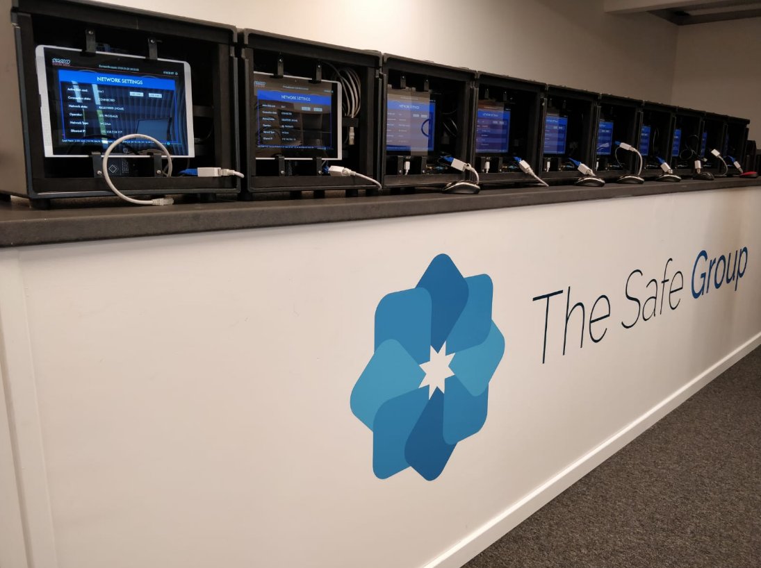 thesafegroup's tweet image. Wisten jullie dat Stageco, bouwers van de grootste podia ter wereld, nauwgezet de wind monitort op elk podium? Wij schreven voor hen de software die met hen de wereld rond reist! #stageco #software #windmeters