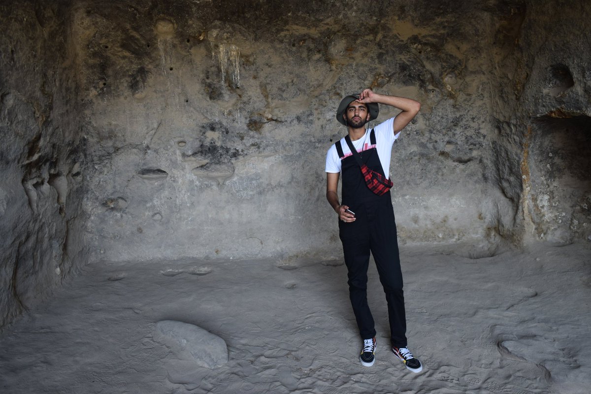 akbartrapstar's tweet photo. I'll just put these here too. Me in a 3,000 year old town (now just caves)🖤 #Croatia #AncientCivilisations #love #britishflex https://t.co/hrAPlSANL8