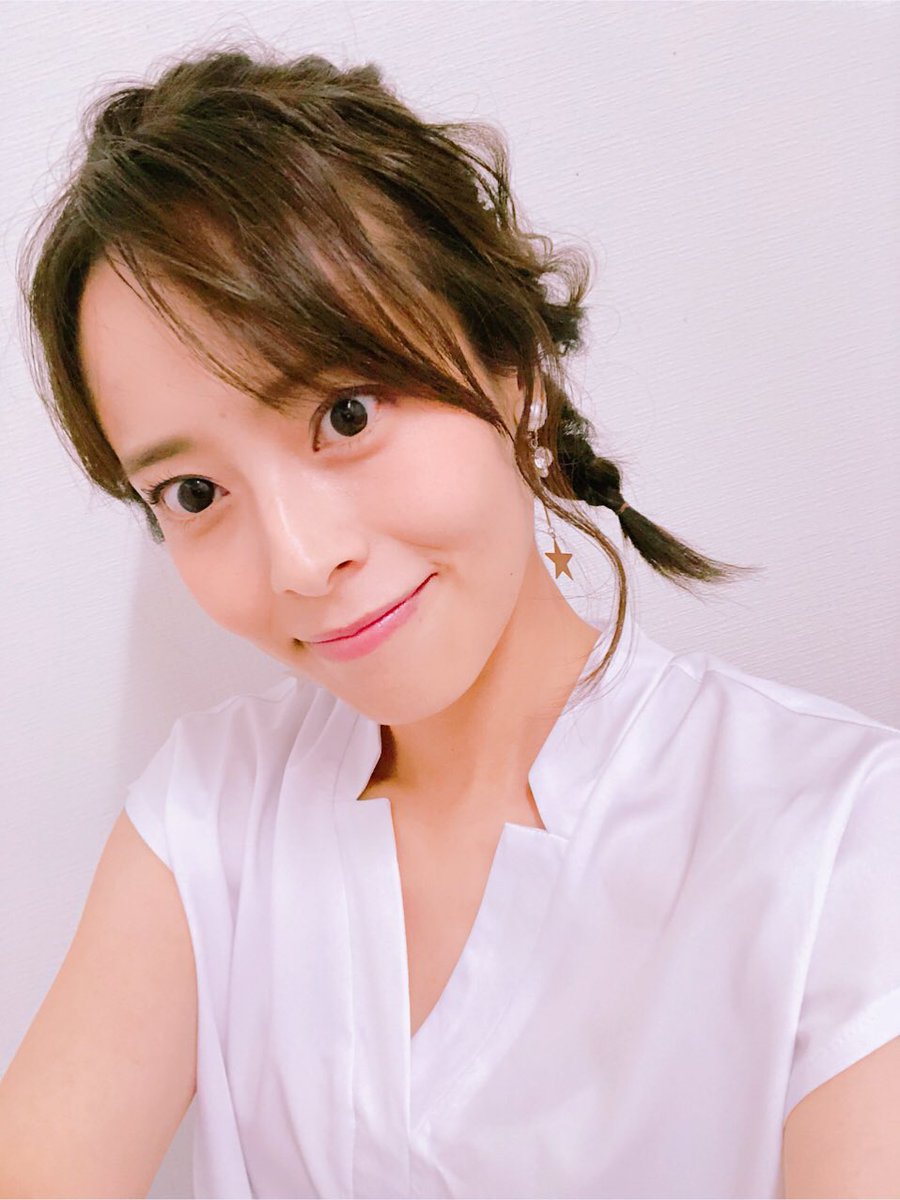 上田 まりえ 𝕄𝕒𝕣𝕚𝕖 𝕌𝕖𝕕𝕒 衣装も載せちゃう 2年前だったら絶対に着られない感じの服 こういう女性らしいのが最近の気分です 上田 まりえ 𝕄𝕒𝕣𝕚𝕖 𝕌𝕖𝕕𝕒 衣装も載せちゃう 2年前だったら絶対に着られない感じの服 こういう女性らしいのが最近の気分です