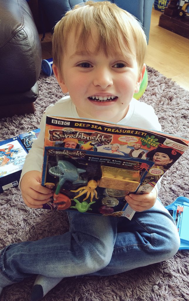 sazzalj's tweet photo. Thank you so much to @CBeebiesMag for sending this replacement to my little boy- he’s overjoyed 😄 #swashbuckle #captaincaptain #stickerfun https://t.co/1nw4HxhitR