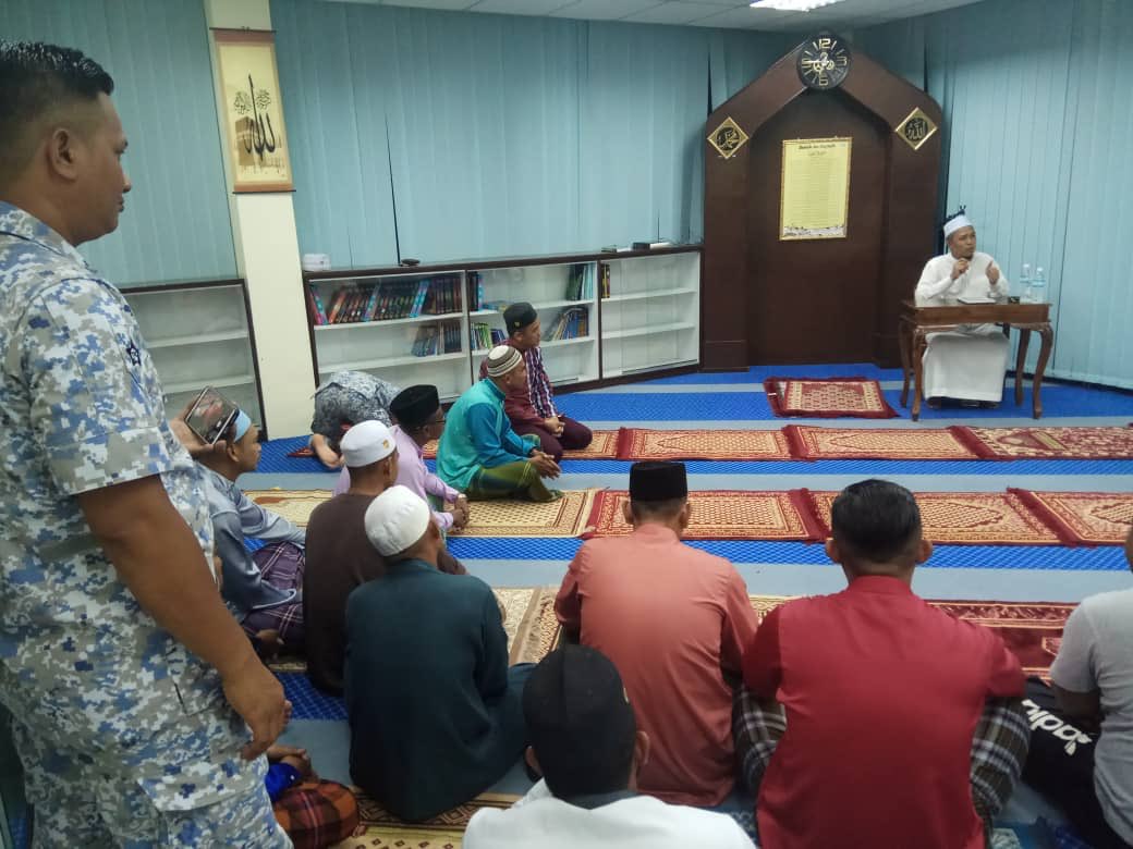 Ambang Sambutan Kemerdekaan, warga <a href="/KdSriTawau/">KD SRI TAWAU</a> dan <a href="/PstlTawau/">PSTL TAWAU</a> perkukuhkan semangat perjuangan demi pertiwi melalui Ceramah Agama berjudul Pengorbanan
#sayangimalaysia 
#SediaBerkorban 
<a href="/MPA_Timur/">HQ Eastern Fleet</a> 
<a href="/mawilla2/">MAWILLA 2</a>