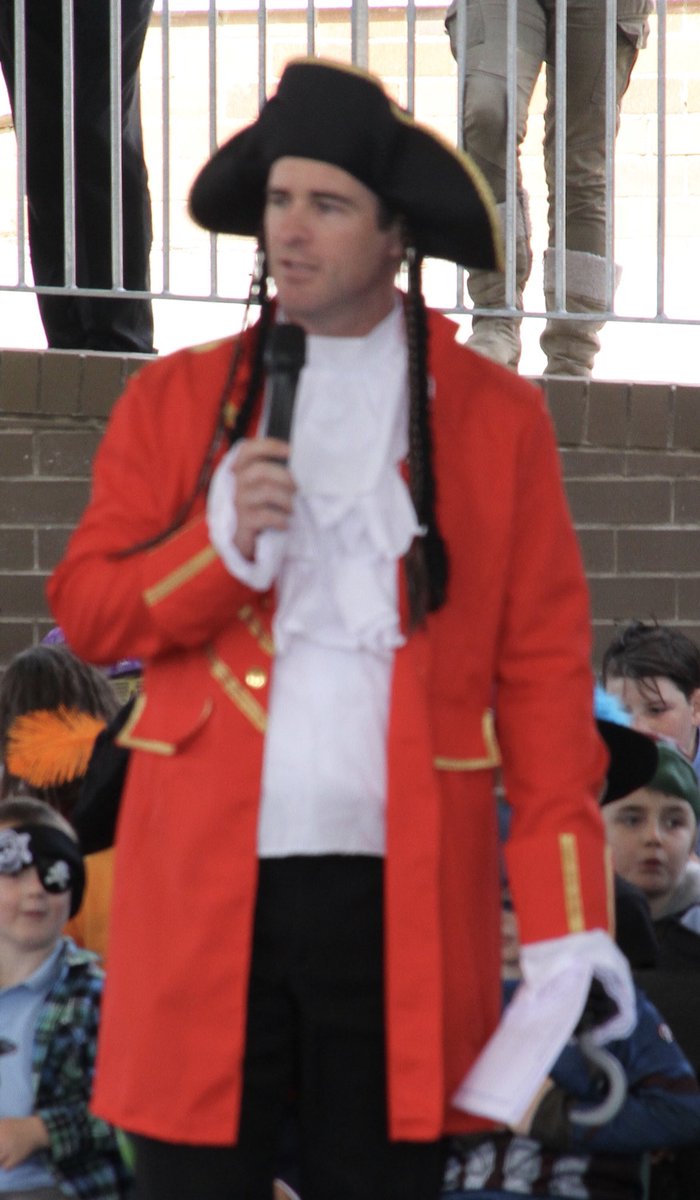 Leeanne Godkin tweet media