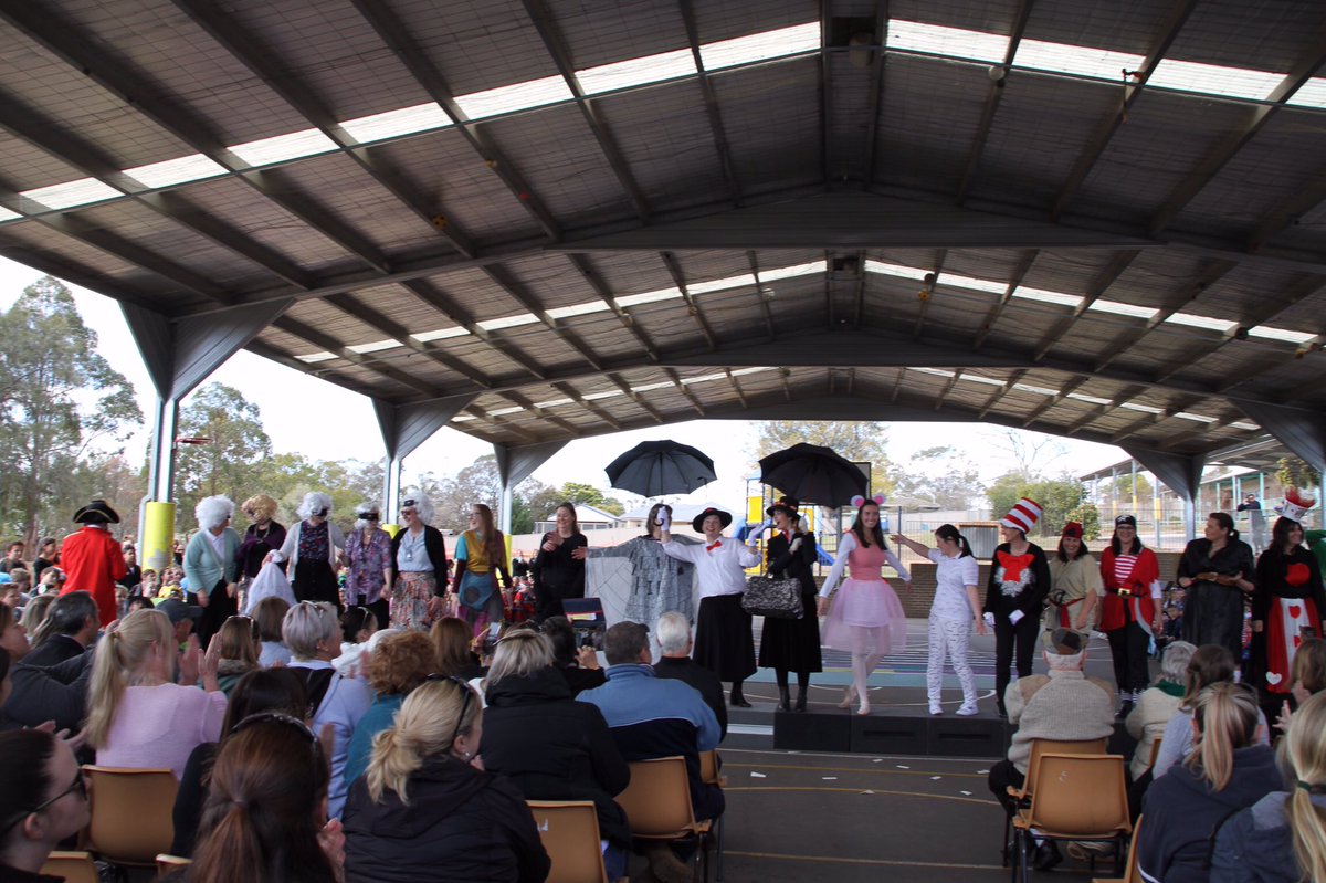 Leeanne Godkin tweet media