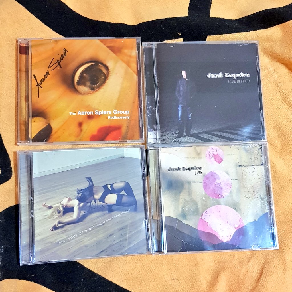Agnes_Ppr's tweet photo. Hey! I do have all @_aaronspiers albums YAY #azrules https://t.co/snyaD83JuX