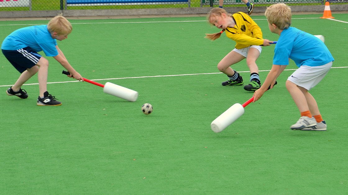 KOOIMANPARK IN BEWEGING
Zin in een sportieve avond? Op woensdag 29 augustus kan jij in het Kooimanpark van 19.00 tot 21.00 uur voetballen, jeu-de-boulen of knotshockeyen. Deelname is gratis. Al dit sportiefs is georganiseerd door de enthousiaste medewerkers van <a href="/SpurdSport/">Spurd SportRecreatie</a>
