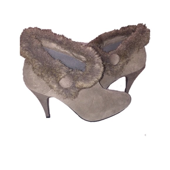 So good I had to share! Check out all the items I'm loving on @Poshmarkapp from @Wicked_Munk #poshmark<a href="/tag/fashion"class="tags"><span>#fashion</span></a><a href="/tag/shopmycloset"class="tags"><span>#shopmycloset</span></a><a href="/tag/style"class="tags"><span>#style</span></a><a href="/tag/poshmark"class="tags"><span>#poshmark</span></a><a href="/tag/ellentracy"class="tags"><span>#ellentracy</span></a>