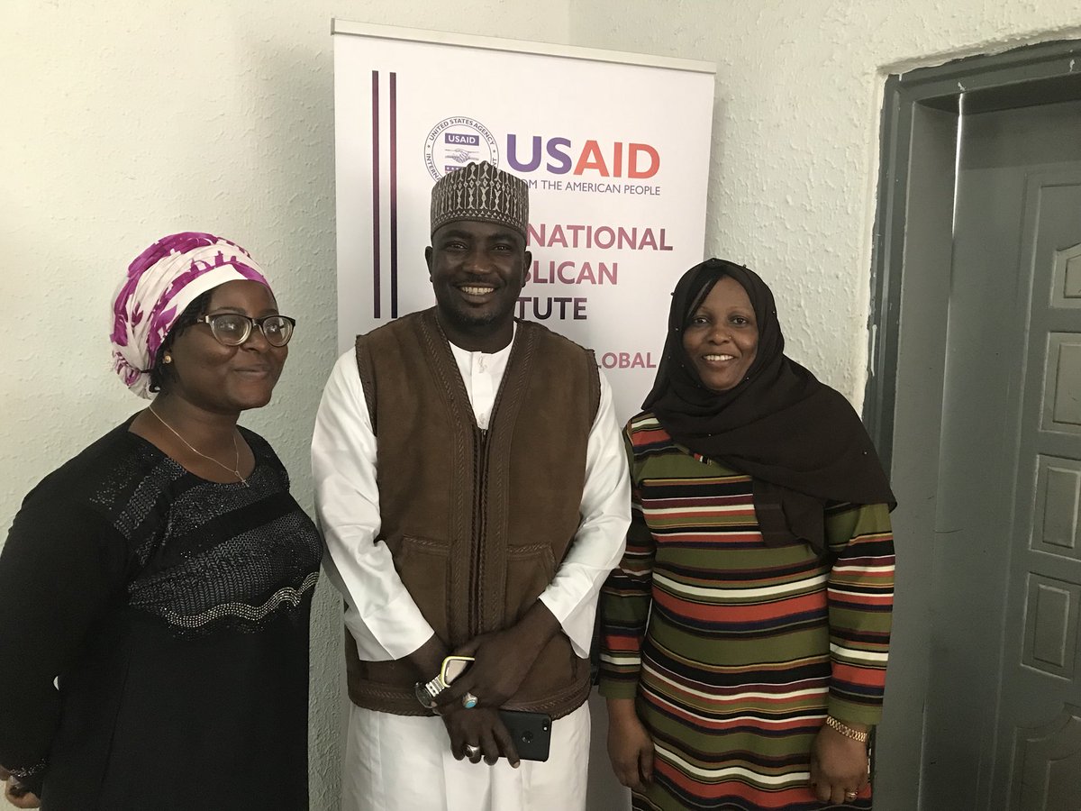 HHassan812's tweet photo. @OfficialPDPNig Party Executive said the Young Political Party Leaders Academy is a great opportunity that they never had and urged the multiparty’d youth to learn, engage and bring positive change to their respective parties’ responsive to Citizens needs #Train2Lead @IRI_Africa https://t.co/I1xEFpDglJ