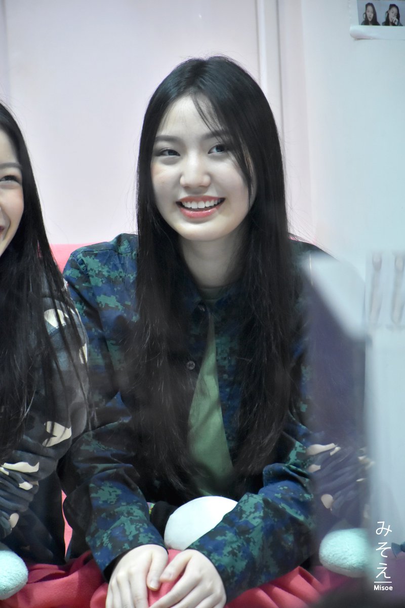 MISOE48's tweet photo. เทพธิดาชาวสวน ❤️
#NatherineBNK48 #BNK48
https://t.co/6w5dMi14G7 https://t.co/NNHnlb5NL6