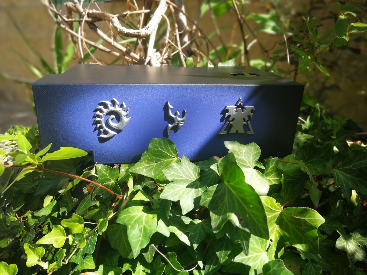 Madmodding1's tweet photo. Une belle commande, non ? ^^ Cache alimentation Be Quiet Dark Base pro 900 version raccourcie. Design personnalisé !
#modding #moddingpc #psucover #design #bequiet #madmodding #technology #purple #technology #pcmods #pcgamer #pcgamers #frenchtouch https://t.co/bHSgigbRQB
