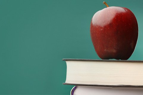 We are back to school next week (can you believe it?) Here are some tips to get you back in the swing of things! 📚🍎#BackToSchool bit.ly/2MPIMGf