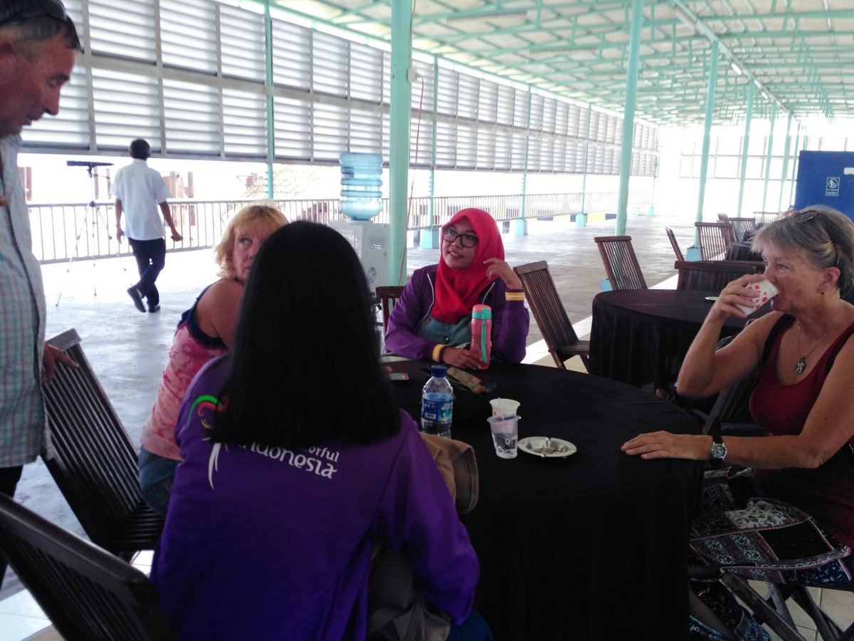 AsaZumara's tweet photo. Accepting challenge for guiding the yachter who come to Nunukan in "Sail to Indonesia 2018" programme. https://t.co/ZYfWZoabFC