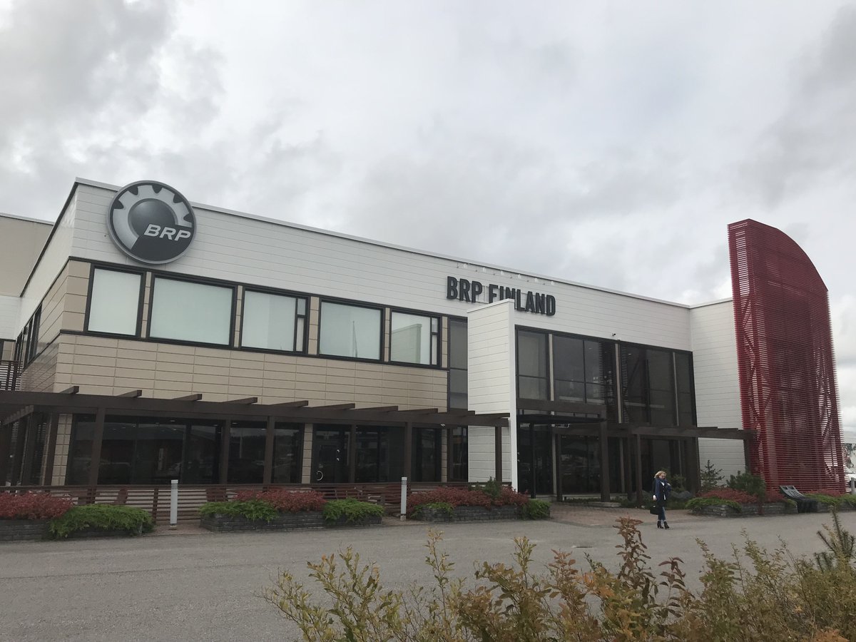 TimoRautajoki's tweet photo. #Lapland Chamber of Commerce Industry Committee had meeting at BRP Finland in #Rovaniemi. Producing #Arctictechnology snowmobiles #Lynx #Skidoo, ATVs #CanAmOffRoad and other all-terrain vehicles company has 390 employees and turnover more than 300 m€ and business is growing. https://t.co/LDU8Yr57Xg