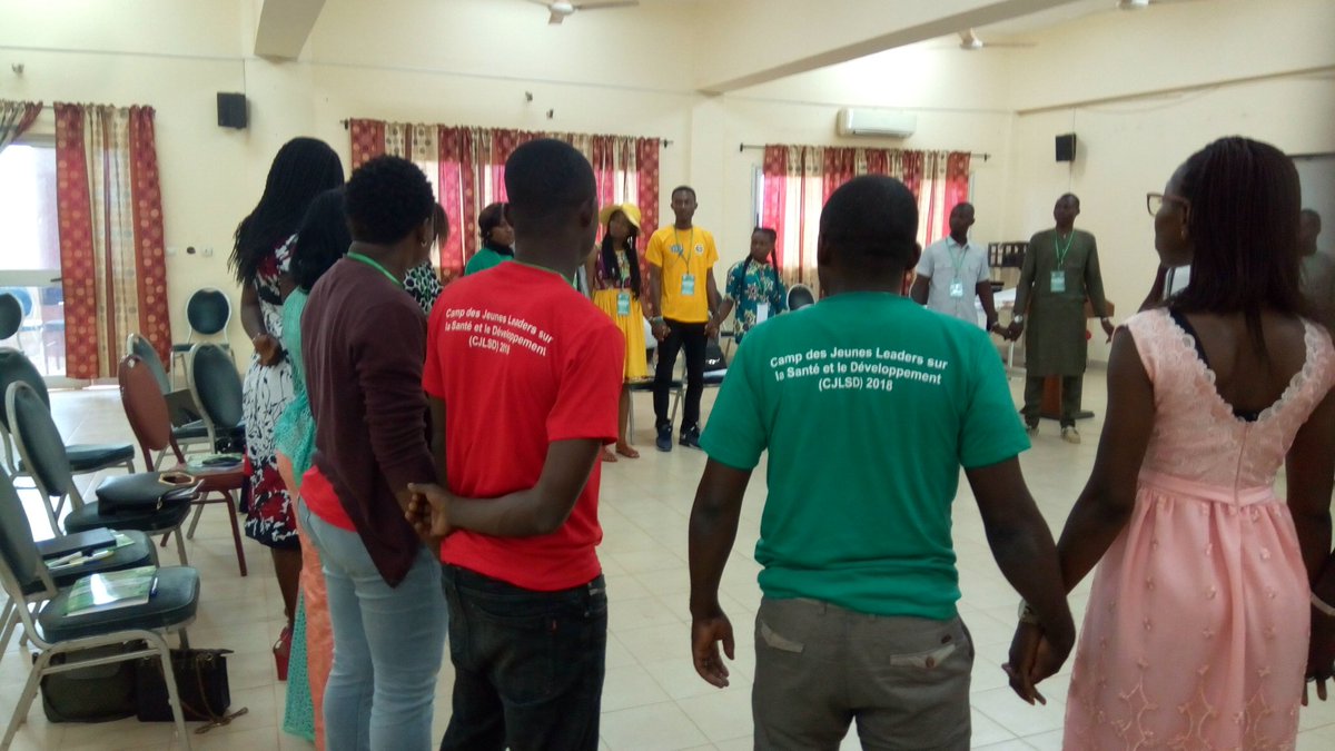 LamboniSandrine's tweet photo. Début des activités par groupe
#CampJLSD2018
#ExchangeAlumni
#CJLSD #ouaga2018 https://t.co/0SUB16GesG