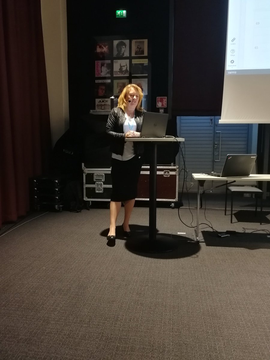 Matulainen's tweet photo. Pääkäyttäjäforumissa nyt esittelyssä uusi Hoidonseuranta. Anne Sulanto kertoo tuotteen uusista ominaisuuksista. #pääkäyttäjäforum #tietolifecare #tietolife https://t.co/kpvmfuyogo
