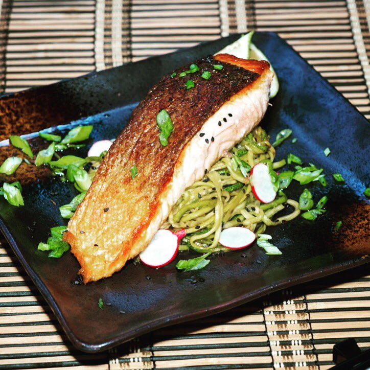 digestivenc's tweet photo. Pan-seared salmon over Asian-inspired zoodles. #ibsfree #bloatfree #fodmaplife #gutfriendly #plantbased #foodintolerance #healthychoice #fodmap #lowfodmap #glutenfree #celiac #ibd #dietitian #cleaneating #healthyfood #fodmapfriendly #cleanfodmap #homemade #happybelly #digestivenc https://t.co/YpKeJf56F9