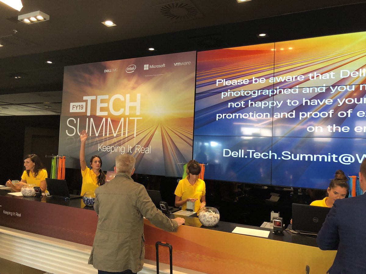 SantiagoJ_S's tweet photo. FY19 Tech Summit just starting #DellEMC #DellEMCTechnologySummit https://t.co/rs42IjF0ei