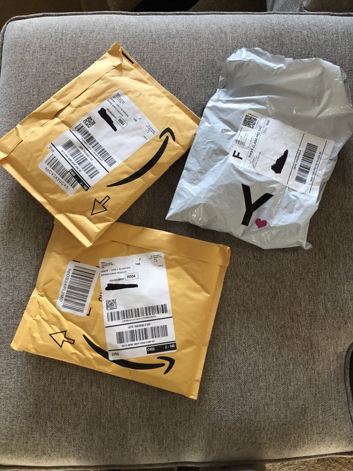 Loved coming home to presents last night. Thanks loves!  I&rsquo;ll be sure the senders gets a private pic😘