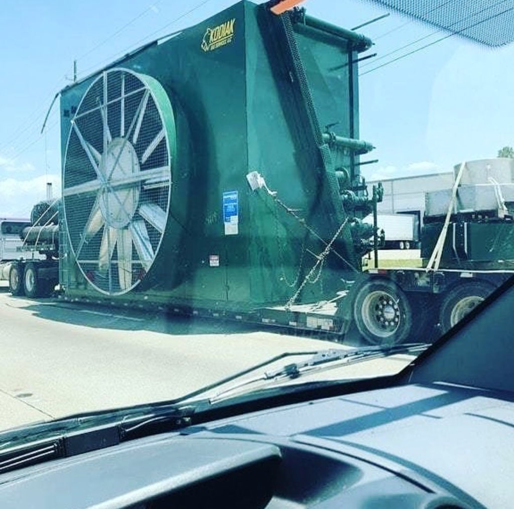 Eljaboom's tweet image. Someone taking his mining operation to the next level 😂😂