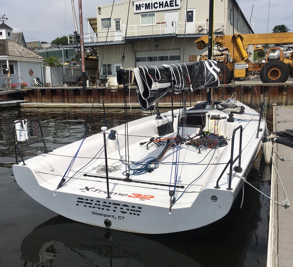 GreenwichYachts's tweet photo. Cool visitor to our McMichael Yacht Brokers docks &amp; boatyard this past weekend. A sporty new Reichel-Pugh designed X-treme 32 by @GForceYachts #sailboat #yachtracing #Sailing #Racing https://t.co/8FsCqfPgSK