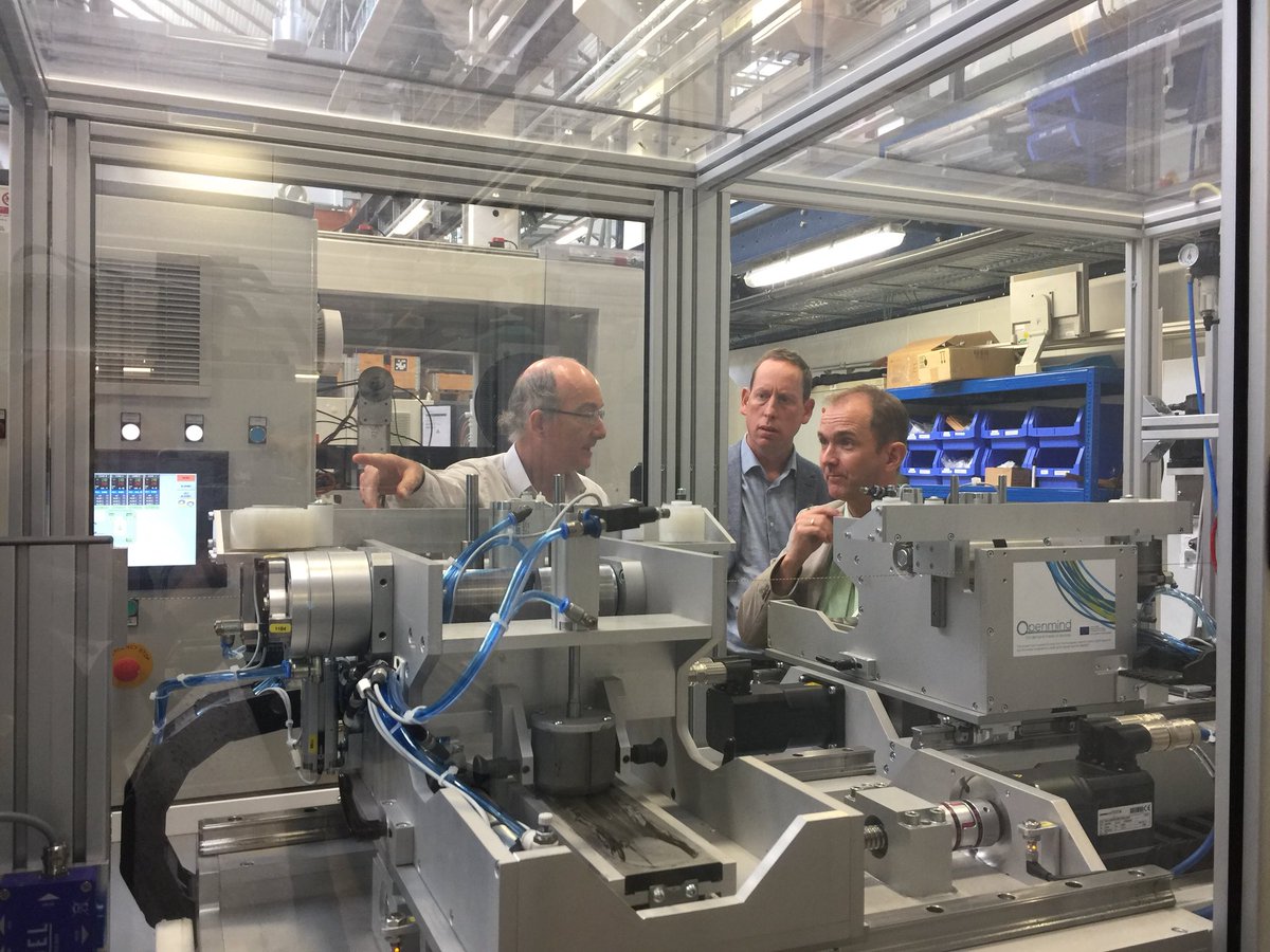 openmind_eu's tweet photo. Here some photos of the demonstrator device of #Openmind project while working at @FraunhoferIPT laboratoriories! https://t.co/50ETLOiw1i