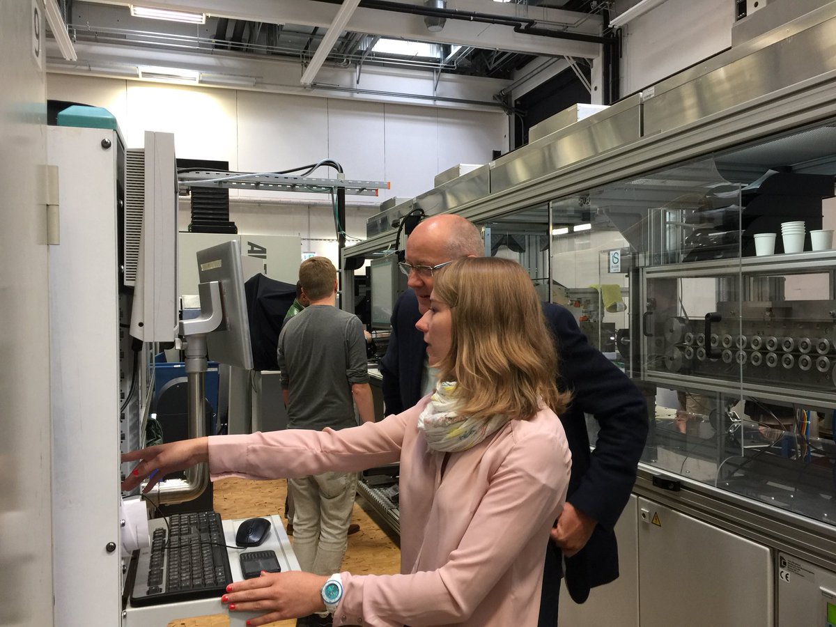 openmind_eu's tweet photo. Here some photos of the demonstrator device of #Openmind project while working at @FraunhoferIPT laboratoriories! https://t.co/50ETLOiw1i