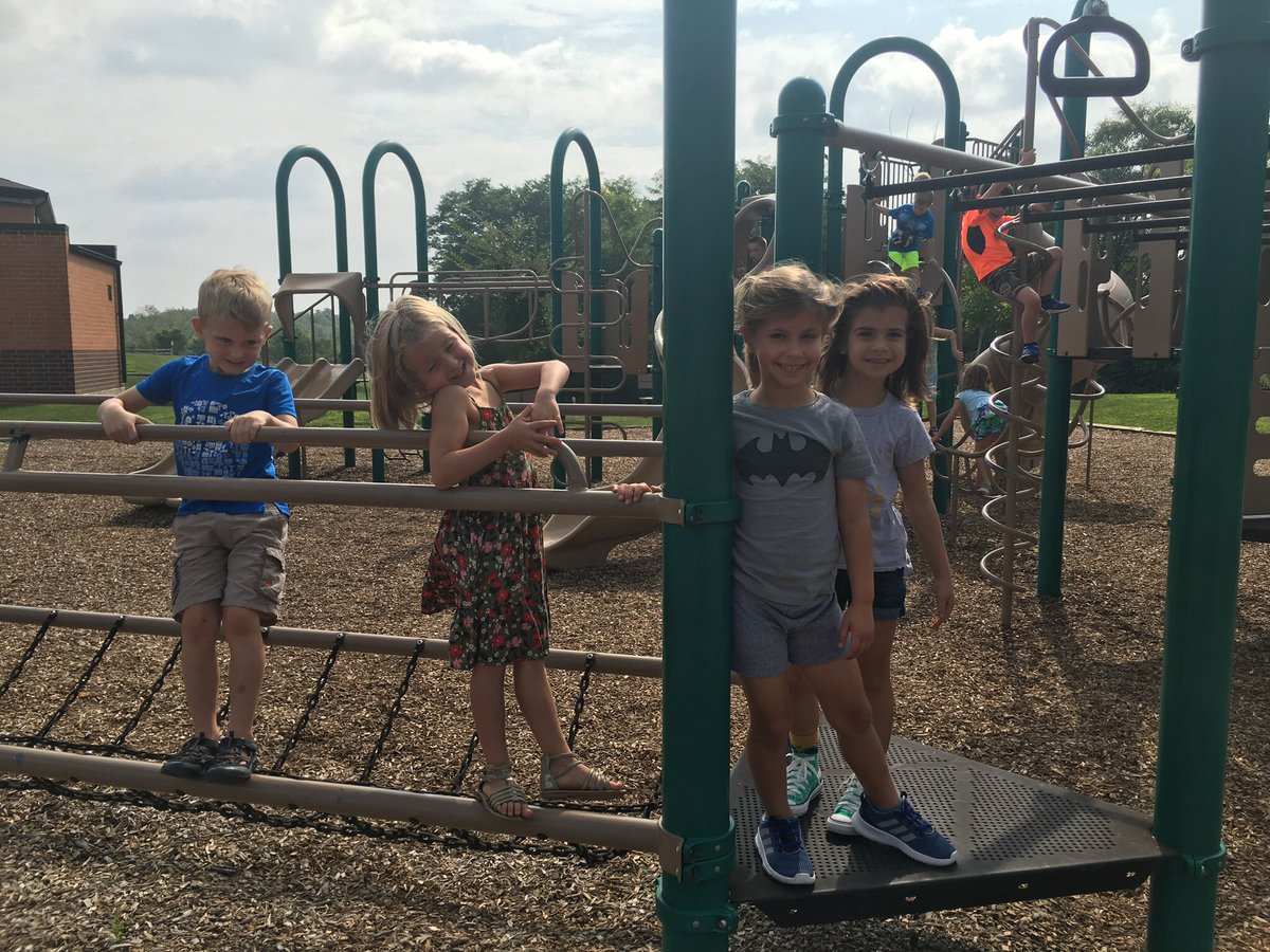 VharmsD's tweet photo. Kindergartners love playing with their new friends on the NBS playground! #nbscoltpride https://t.co/LBcZNtuaW6