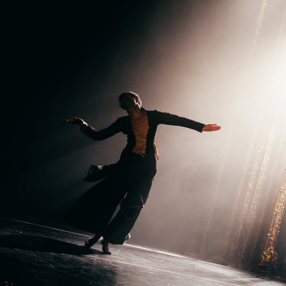 AakashOdedra's tweet photo. #Echoes choreographed by @aditimangaldas and #IImagine collaboration with @sabrinamahfouz comes to @courtyard_arts on 12th September. Would love to see you there. #hereforddance #Dance #Midlandsdance #Hereford #contemporarydance #Ukdance #touringlife #touringdance #touringtheatre https://t.co/4XBO0Gjfcx