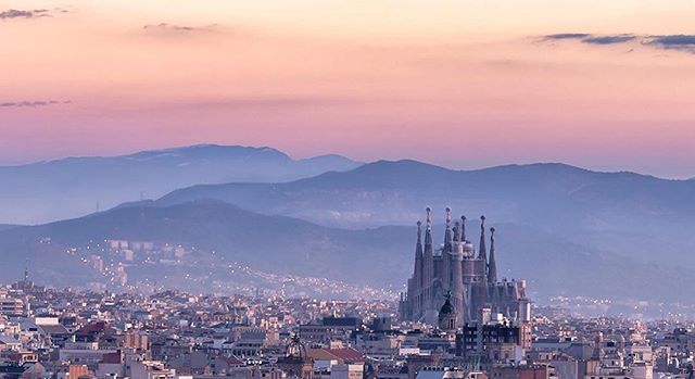 BEApartment's tweet photo. Hello, Tuesday! Isn’t she beautiful? 😍🙌🏻🌄#luxuryapartments #bcn #igersbcn #barcellona #barcelone #barcelona #apartmentsbarcelona #luxury #apartments #barcelonaapartments #beapartment #apartamentosdelujo #luxuryflats #luxuryrentals #barna #sumer2018… https://t.co/NwW2Tm54Jw https://t.co/v8mAGmr0z2