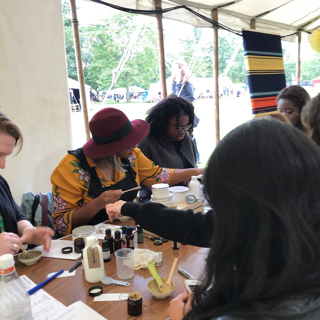 soothemePR's tweet photo. Such fun teaching a #facemask and essential oils for the face workshop yesterday I hope all who came enjoyed it and that you love using your clay masks. Big thanks to @MAKEMOREfest &amp; @urbanmakers_uk for giving me the space. #eastlondon #DIYbeauty #skincare #essentialoils #hackeny https://t.co/xuLIRa9XX7