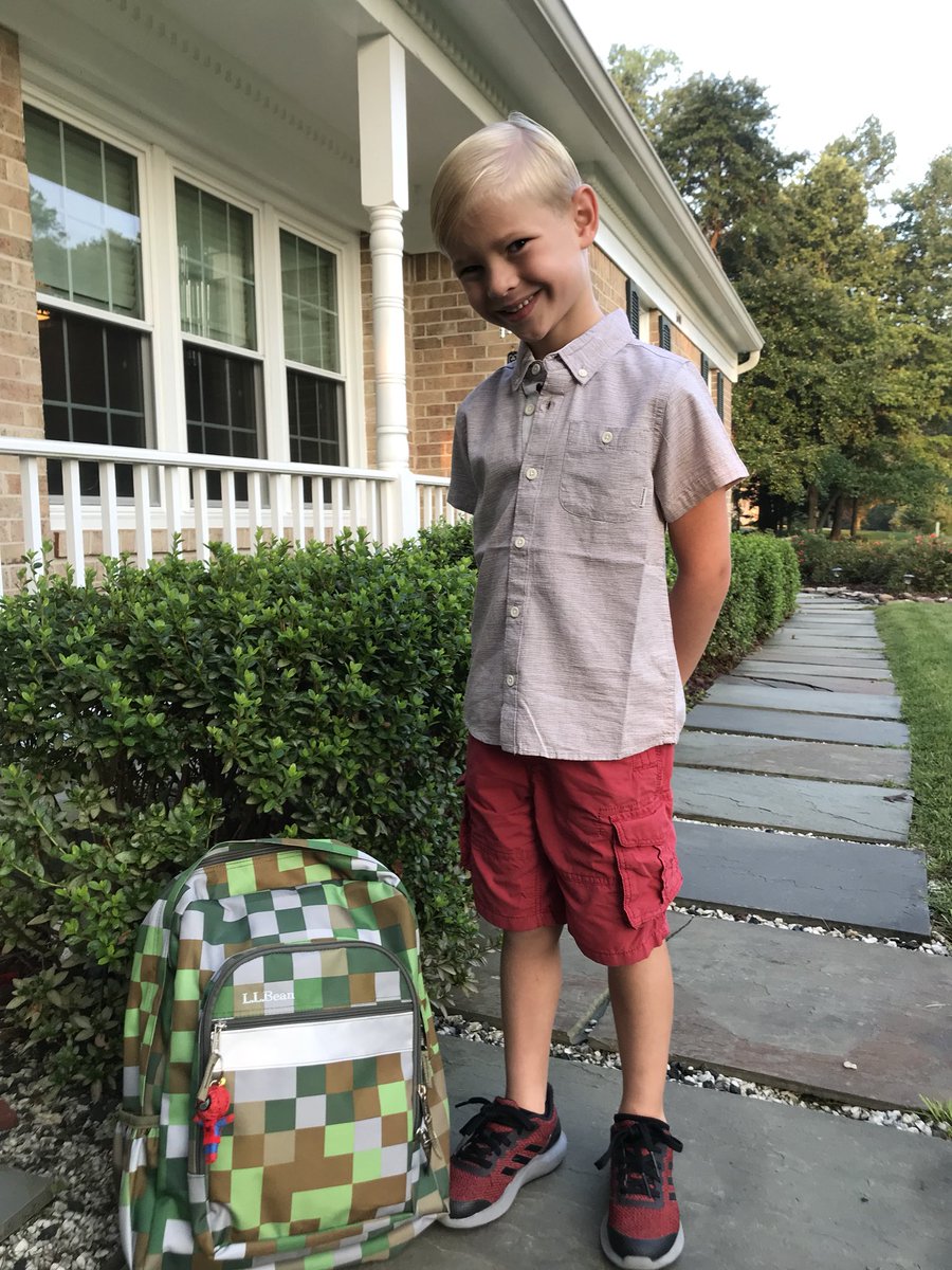 KSpenceVA's tweet photo. #firstdayfairfax #firstgrade #oakvieweagles https://t.co/pl2jHN6itS