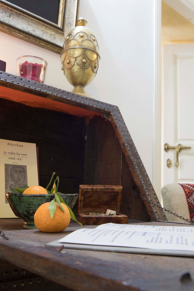 RiadEmotion's tweet photo. Laissez-vous transporter dans l'immensité du désert dans cette suite remplie d'artisanat berbère.
#Maroc #Essaouira #MédinaEssaouira #émotion #romanticweekend #orientalchic #lifeastyle #boutiquehotelEssaouira https://t.co/tuyWmxK0Uk