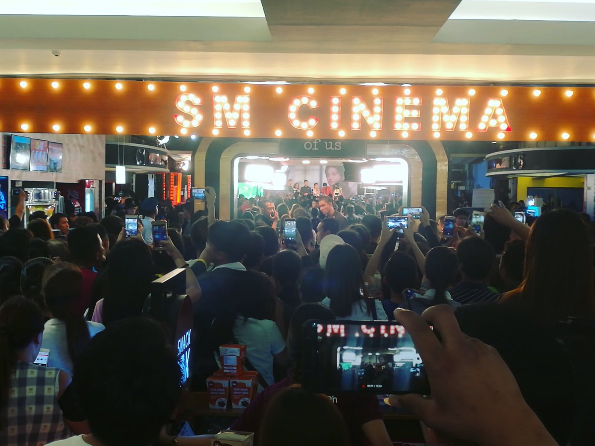 Roxy_Liquigan's tweet photo. #TheHowsOfUsPremiere https://t.co/tayLOoKxk1