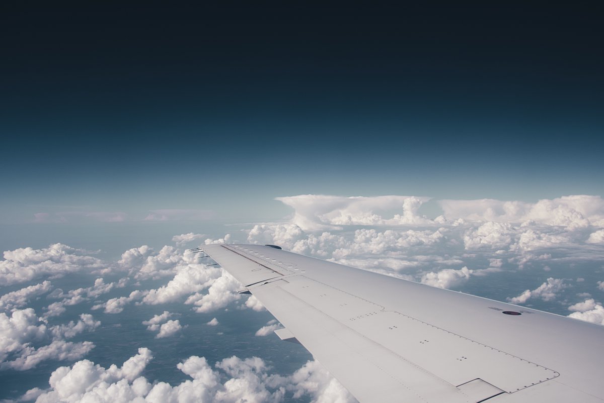 linuxfoundation's tweet image. Are you attending #JSInteractive in Vancouver? We know ✈️ flights can be expensive, which is why we set up flight discounts to help get you there! 😄 Check them out: bit.ly/2LuLs7i