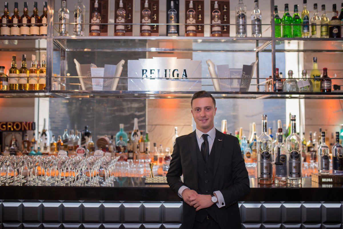 sulaselections's tweet photo. A glimpse of Master Mixologist Agostino Schiavo sharing his knowledge of fabulous cocktails with @BelugaVodka at the 'Beluga Cocktail Masters India 2018.' 
@room_electric #NewDelhi #BelugaVodka #SulaSelections #creatednotmade #belugacocktailmastersIndia2018 https://t.co/cbHUhQnyQD